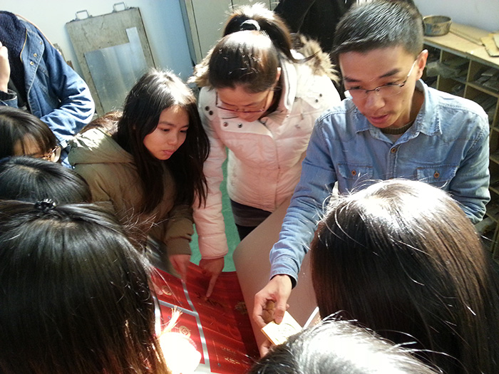 學校到金田集團參觀學習